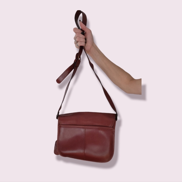 Vintage- Etienne Aigner Leather Purse - Picture 3 of 9